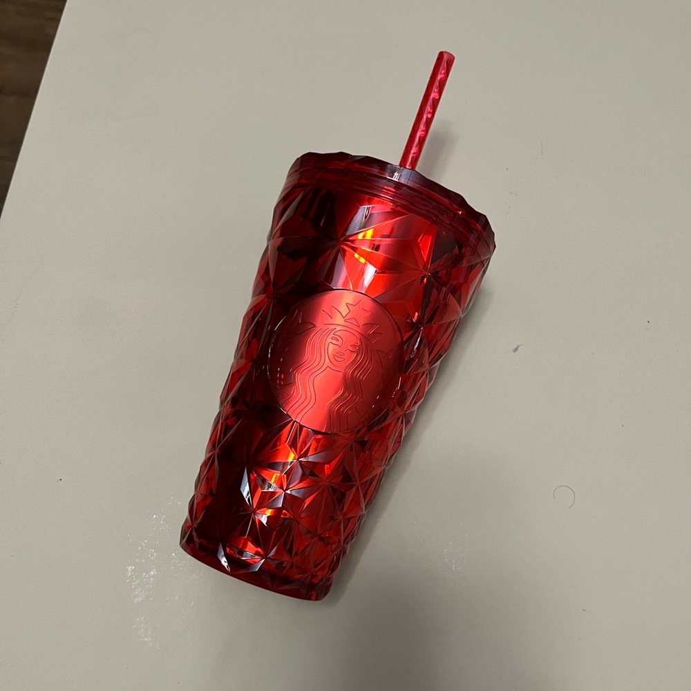 NWNT STARBUCKS RED HOLIDAY CUP 2023